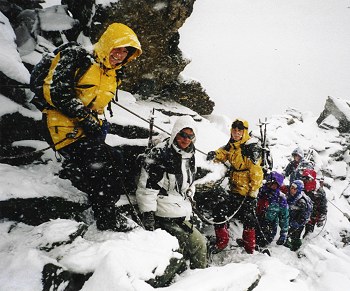 Abstieg am nchsten Morgen bei Schneefall